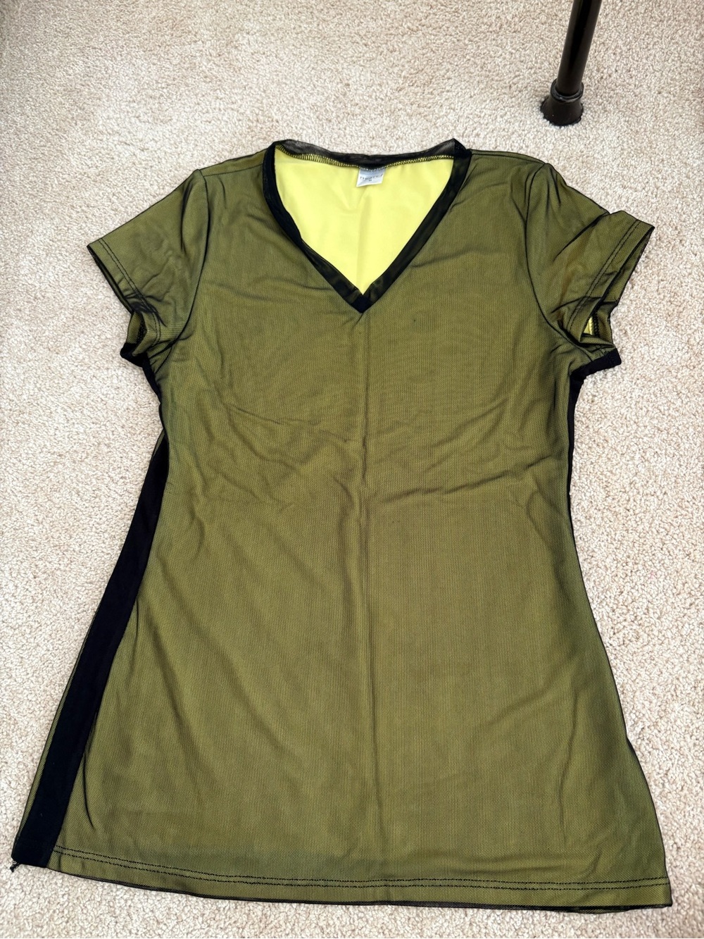 Momo olive green shirt double layer mesh overlay top size Medium